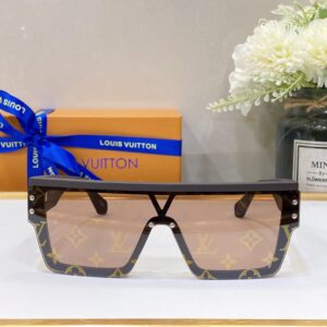 LOUIS VUITTO*🌟🌟🌟MODEL：Z1583E