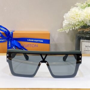 LOUIS VUITTO*🌟🌟🌟MODEL：Z1583E