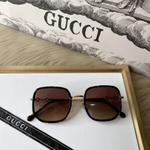 GUCCI Gucci GG1108 White is really amazing ☁️