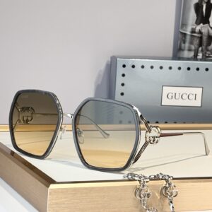 GUCC* Oversided MOD：GG1621